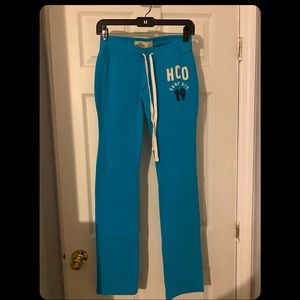 Hollister low rise sweatpants XS
